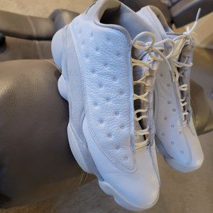 Jordan 13 Low White Metallic Silver